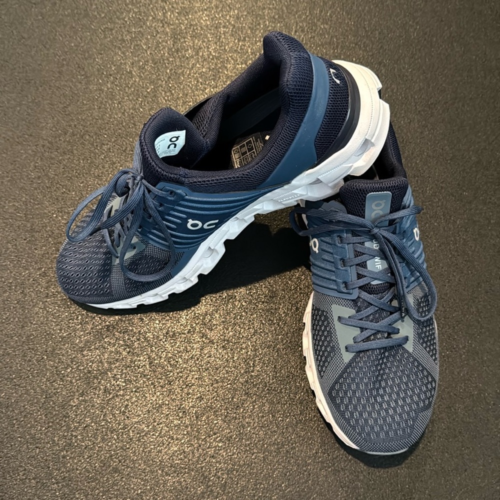 On Running - Mens Cloudtec shoes